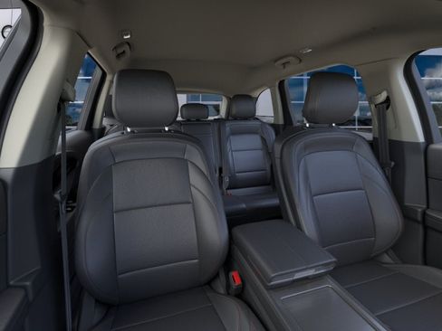New 2026 Lincoln Nautilus Premier AWD/4WD image 10