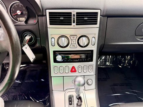 Used 2004 Chrysler Crossfire Coupe RWD image 9