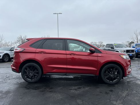 Certified 2024 Ford Edge ST-Line w/ Class II Trailer Tow Package image 2