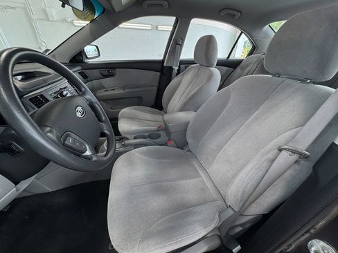 Used 2009 Kia Optima LX FWD image 14