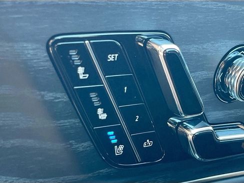 New 2026 Cadillac Lyriq V AWD/4WD image 21