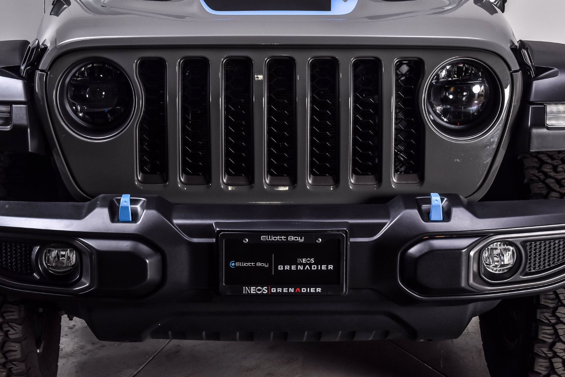 Used 2023 Jeep Wrangler Unlimited Rubicon 4xe w/ Cold Weather Group AWD/4WD image 8