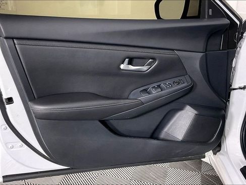 Used 2024 Nissan Sentra SV w/ All-Weather Package FWD image 22