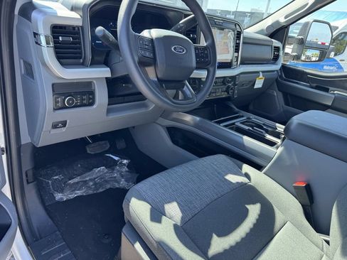 Used 2026 Ford F250 XLT w/ XLT Premium Package AWD/4WD image 12