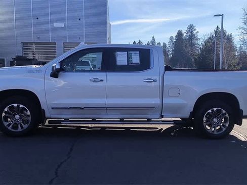 Used 2024 Chevrolet Silverado 1500 High Country w/ Technology Package image 5