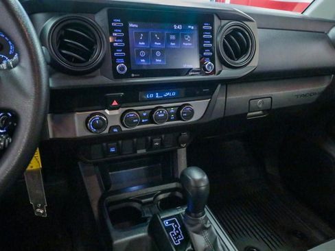 Used 2023 Toyota Tacoma SR AWD/4WD image 22