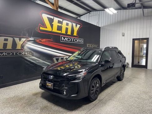Used 2025 Subaru Outback Onyx Edition AWD/4WD image 1