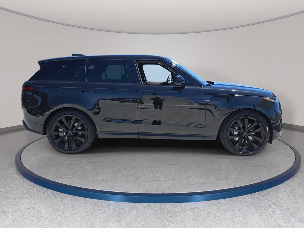 Certified 2026 Land Rover Range Rover Sport SE AWD/4WD image 4