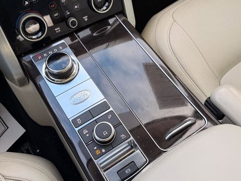 Used 2019 Land Rover Range Rover HSE image 37