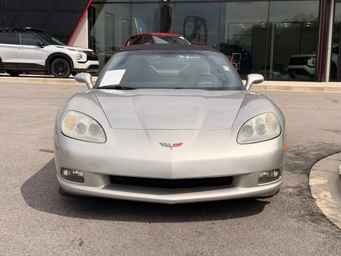 Used 2005 Chevrolet Corvette Convertible w/ Preferred Equipment Group RWD image 7