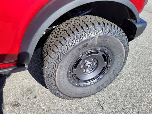 New 2025 Ford Bronco Badlands w/ Sasquatch Package image 14