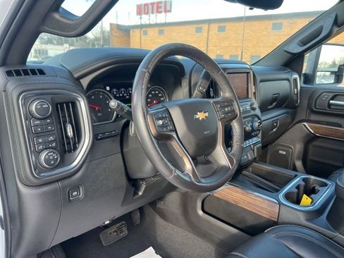 Used 2020 Chevrolet Silverado 2500 High Country w/ Z71 Off-Road Package image 7