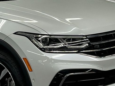 Used 2022 Volkswagen Tiguan SEL R-Line image 41