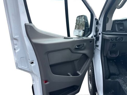 New 2025 Ford Transit 250 Low Roof w/ Load Area Protection Package RWD image 18