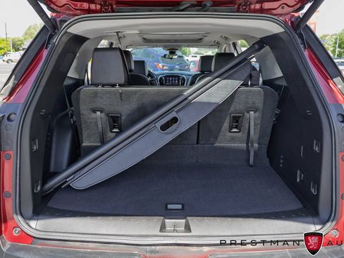 Used 2020 Chevrolet Traverse RS w/ LPO, 'HIT The Road' Package AWD/4WD image 44