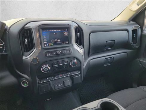 Used 2022 Chevrolet Silverado 1500 Custom image 21