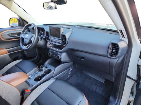 Used 2024 Ford Bronco Sport Outer Banks w/ Tech Package image 25