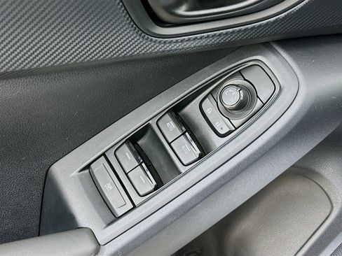 Used 2024 Subaru Crosstrek 2.0i Premium image 15