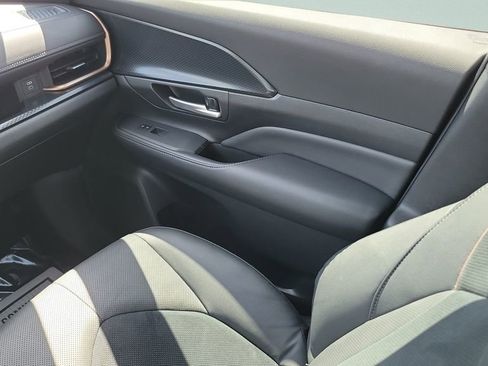 Certified 2025 Toyota Grand Highlander AWD Hybrid image 12