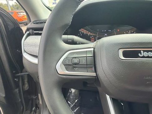 Used 2022 Jeep Compass Latitude AWD/4WD image 22
