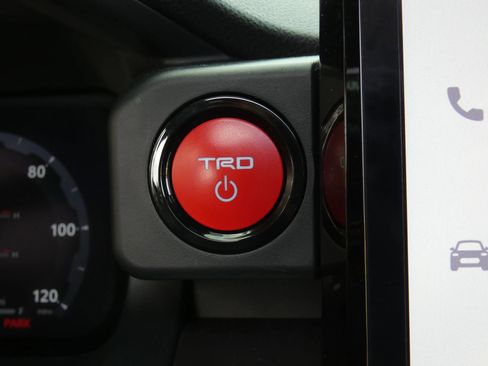 Used 2025 Toyota Tacoma TRD Off-Road w/ TRD Off Road Premium Package image 63