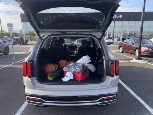 Certified 2022 Kia Sorento SX FWD image 14