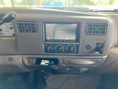 Used 2003 Ford F250 XL image 15