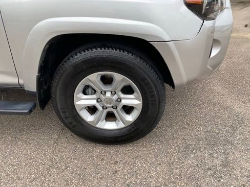 Used 2017 Toyota 4Runner SR5 RWD image 23