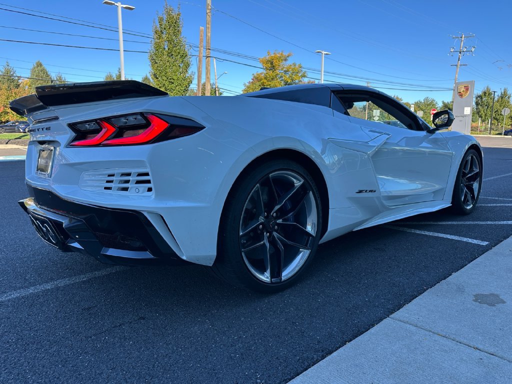 Used 2026 Chevrolet Corvette Z06 RWD image 30