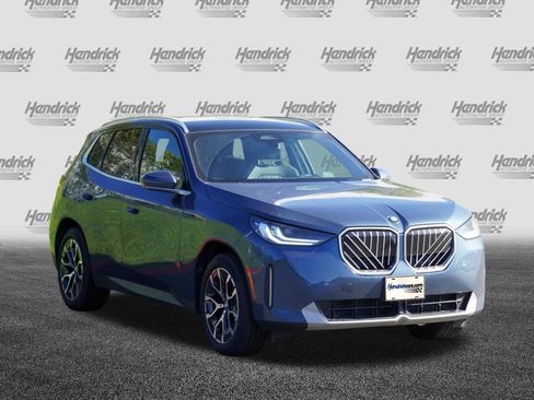 Certified 2025 BMW X3 xDrive30i AWD/4WD image 2