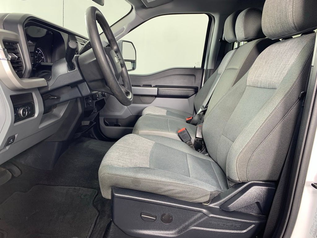 Certified 2025 Ford F350 XLT AWD/4WD image 2