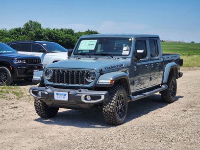 New 2026 Jeep Gladiator Sport