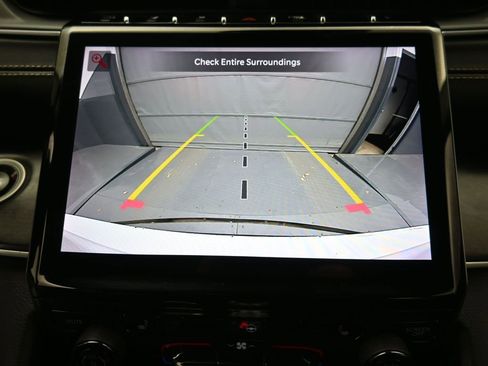 Used 2022 Jeep Grand Cherokee L Limited image 3