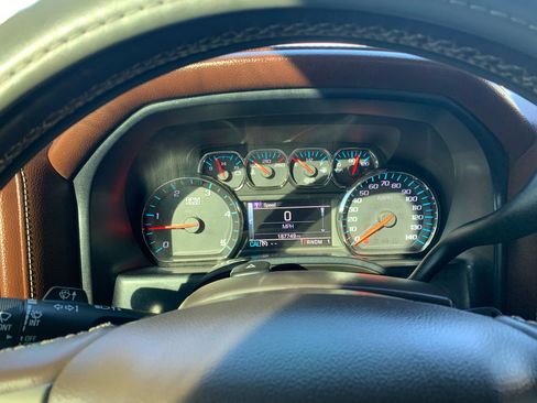 Used 2015 Chevrolet Silverado 3500 High Country w/ Duramax Plus Package image 33