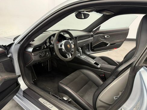 Used 2014 Porsche 911 GT3 RWD image 48