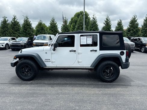 Used 2016 Jeep Wrangler Unlimited Sport w/ Connectivity Group image 5