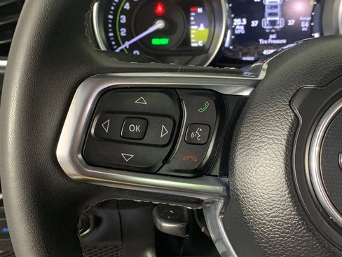 Used 2023 Jeep Wrangler Sahara AWD/4WD image 19