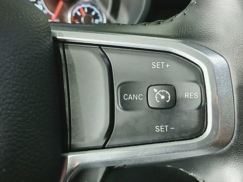 Used 2022 RAM 1500 Laramie AWD/4WD image 30