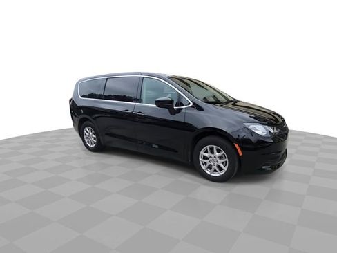 Used 2024 Chrysler Voyager LX FWD image 2