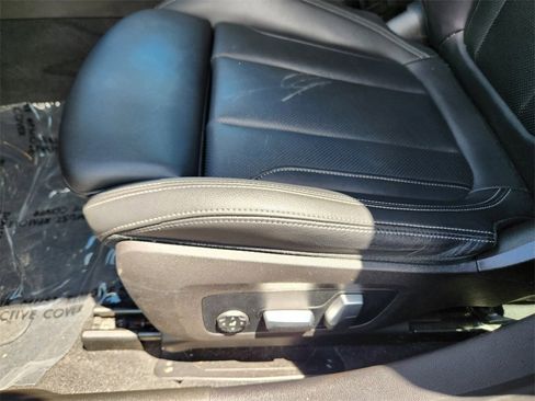 Used 2022 BMW 330i xDrive Sedan w/ Convenience Package image 27