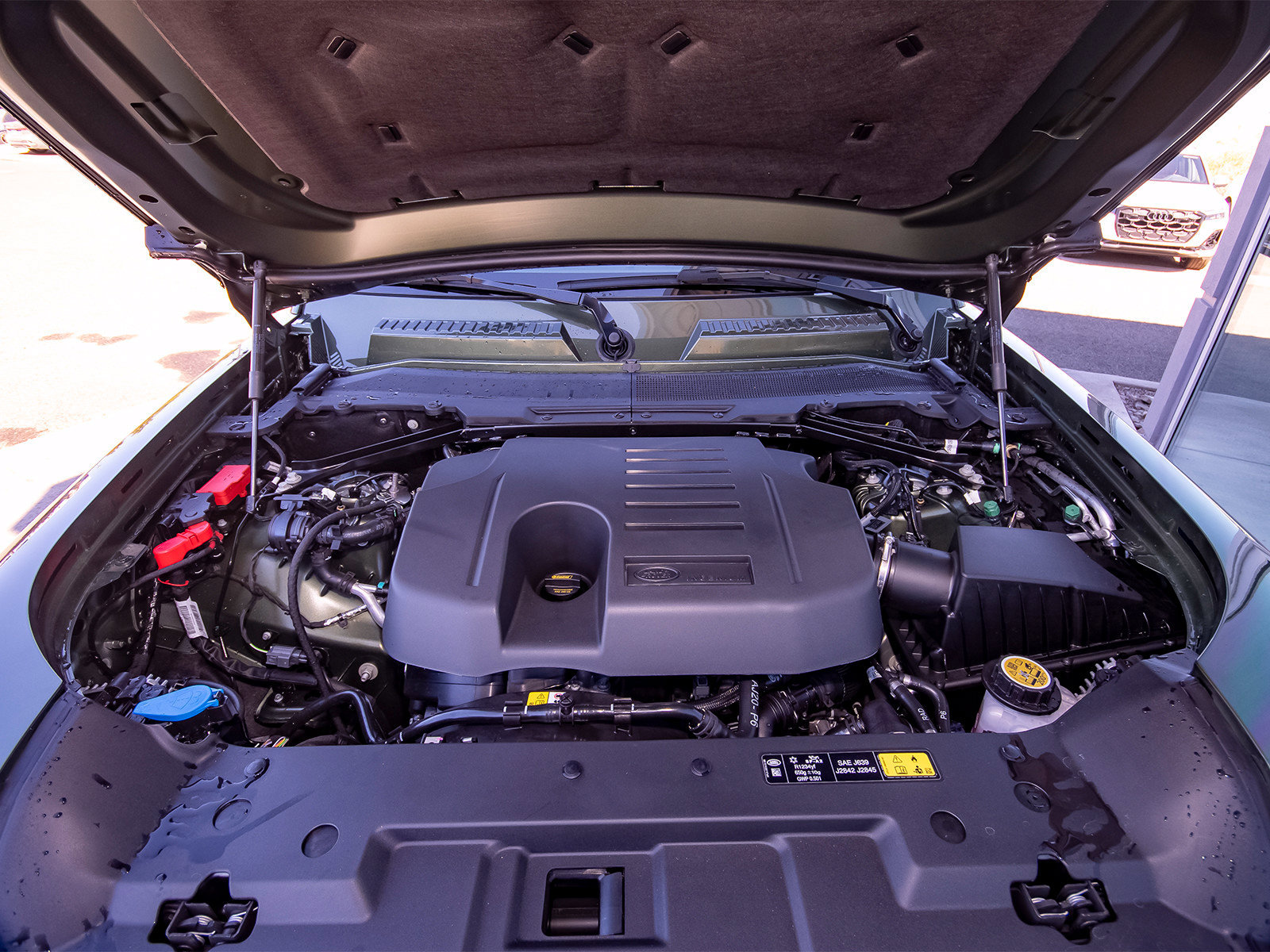 New 2026 Land Rover Defender 110 X-Dynamic SE AWD/4WD image 51