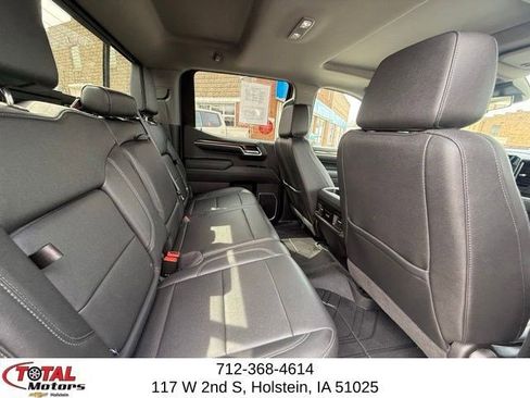 Used 2022 Chevrolet Silverado 1500 RST w/ Redline Edition image 11
