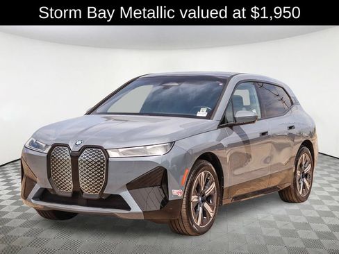 Used 2024 BMW iX xDrive50 w/ Sport Package AWD/4WD image 3