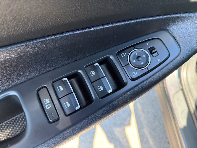Used 2023 Hyundai Santa Fe SEL FWD image 17