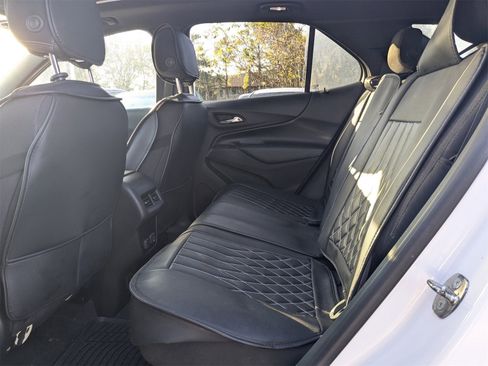 Used 2018 Chevrolet Equinox LT w/ Sun & Infotainment Package image 22