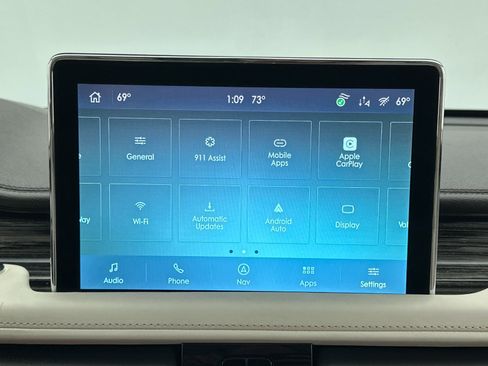 Used 2021 Lincoln Aviator Black Label Grand Touring w/ Class IV Trailer Tow Package image 22