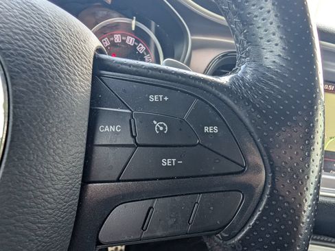 Used 2019 Dodge Challenger R/T Scat Pack RWD image 14