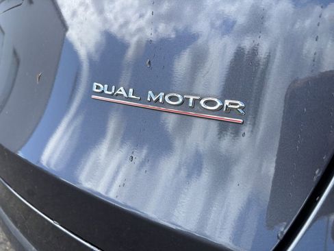 Used 2023 Tesla Model Y Performance AWD/4WD image 11