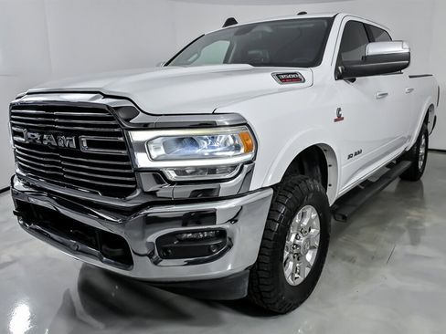 Used 2020 RAM 3500 Laramie image 6
