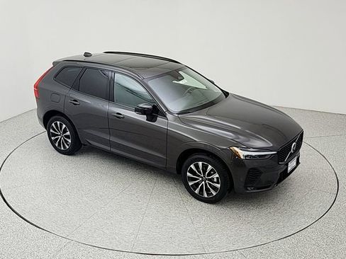 Certified 2025 Volvo XC60 B5 Plus w/ Climate Package AWD/4WD image 11